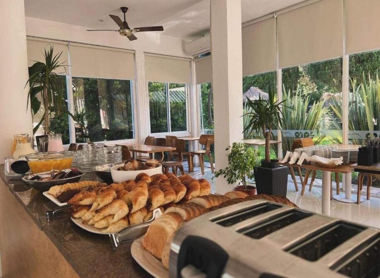 Hotel El Faro Villa Gesell Εξωτερικό φωτογραφία